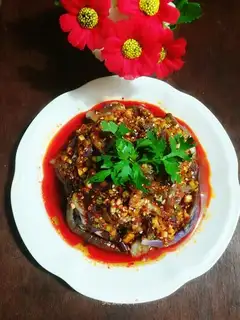 Red oil and eggplant