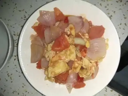 Tomato fried eggs