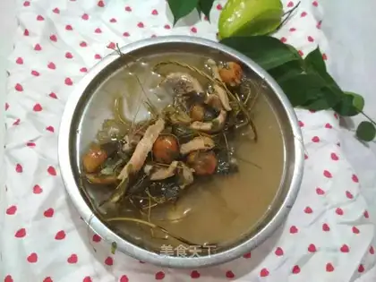 Chicken gravy, pig belly