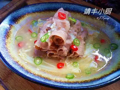 Spicy golden needle, fat cow