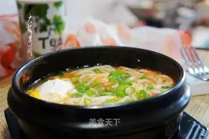 Tomato egg noodles