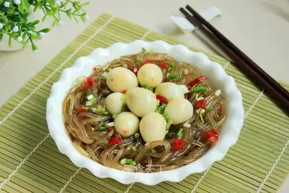 Fan fried quail eggs