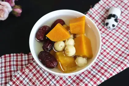 Pumpkin's red-tree lotion soup