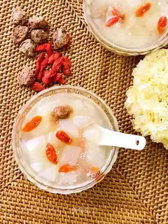 Pear soup