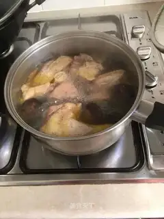 Abalone mushroom chicken soup