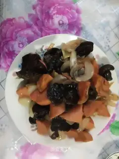 Onion wood and ham