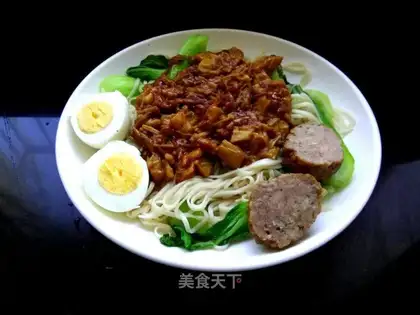 ♪ Golden fungus noodles ♪