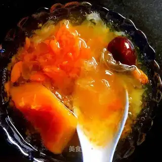 The papaya silver ear soup