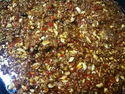 Peanut sesame pepper garlic sauce