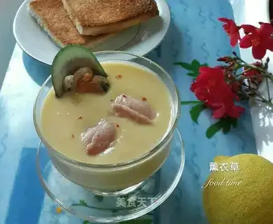 Seafood cheese soup