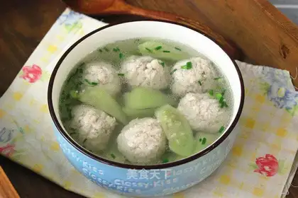 Meatball melon soup