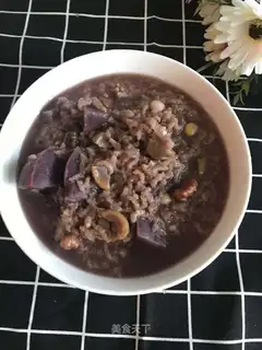 Potato pecan porridge