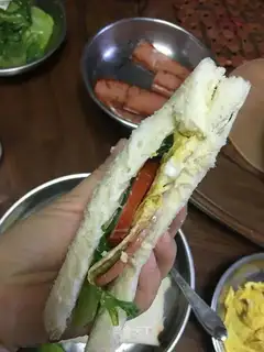 A simple sandwich