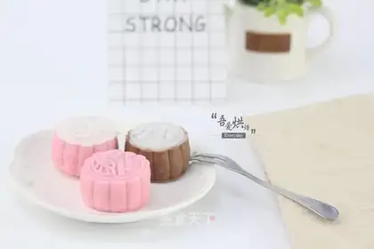 Ice mooncake