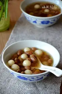 The raisins are sour