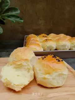 Light cream bread