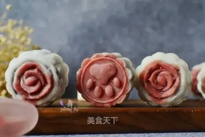 Frozen mooncake