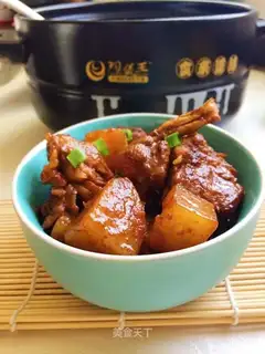 Sandpot potato stew