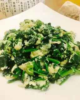 Spinach fried eggs