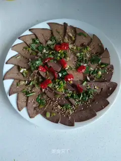 Coldly mixed with pig liver
