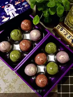 Colored souffle