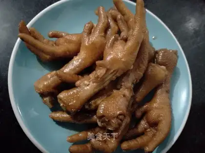 We'll have two hot chickens and tofu