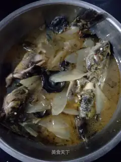 Stinging fish, sour soup