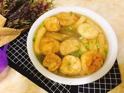Fans' pasta soup