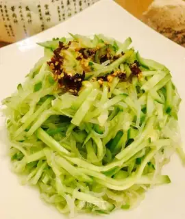 A cucumber mix fan