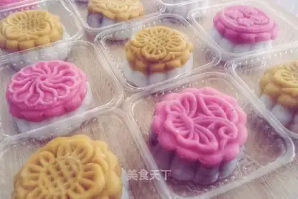 Ice mooncake