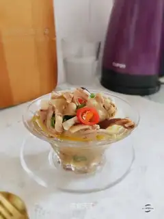 Spicy pig belly chicken