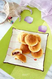 A moon cake