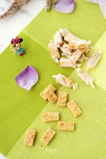 Peanut milk sugar