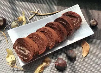 Chocolate cream rolls