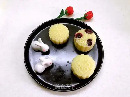 Coconut ice mooncake