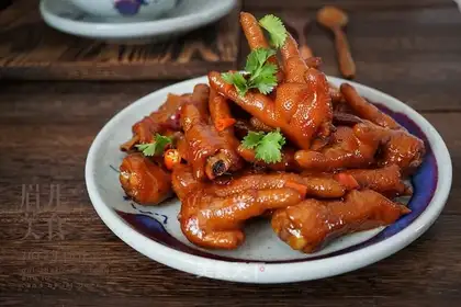 Hot chicken claws