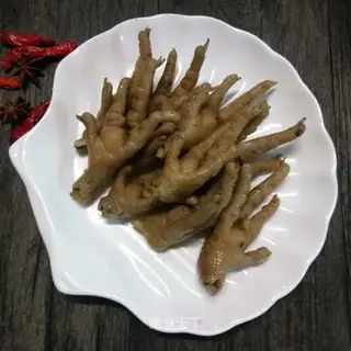 The feet of a chicken