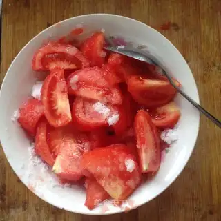 Sugar with tomatoes