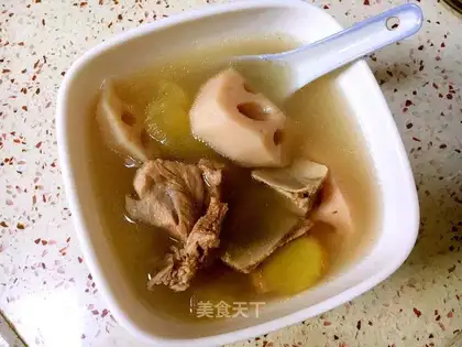 Lotus apple steak soup