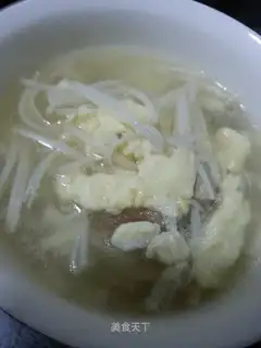 Skinny gin and mushroom egg soup
