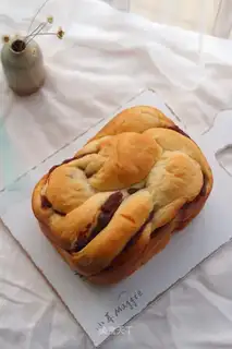 Red bean toast