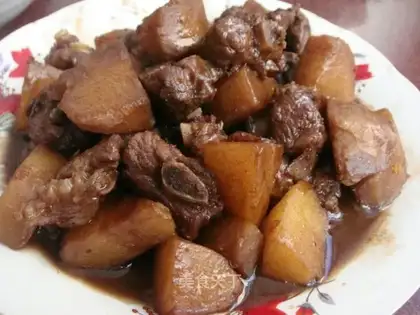 Roasted pork ribs with potatoes