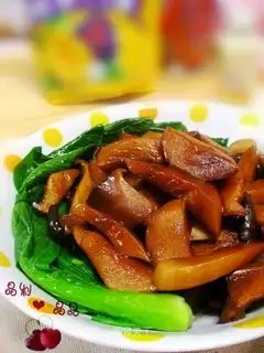 Braised vegetarian abalone in oyster sauce