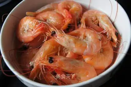 boiled prawns