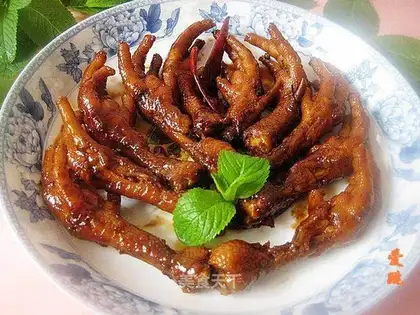 stewed chicken feet