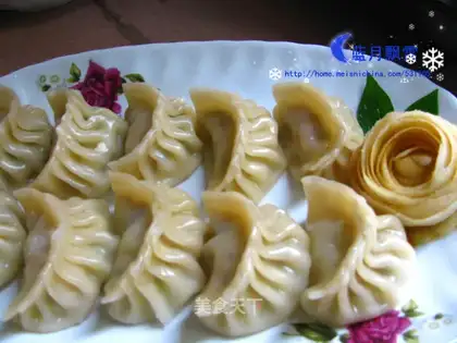 Chinese cabbage and pork dumplings