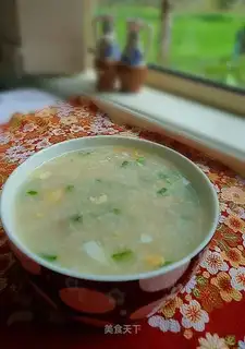 Raw and salted egg and lean meat congee
