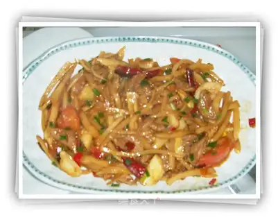 stir-fried shredded pork with sour bamboo shoots
