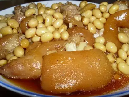 Soybean trotters