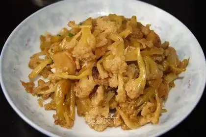stir-fried pickled cauliflower